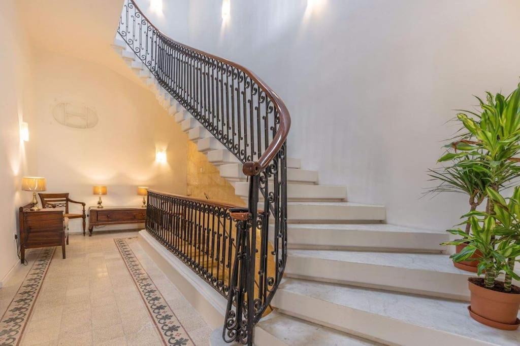 Spacious 4-Bedrooms Townhouse In Tas-Sliema Kültér fotó