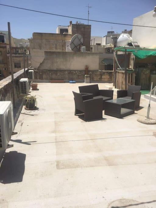 Spacious 4-Bedrooms Townhouse In Tas-Sliema Kültér fotó