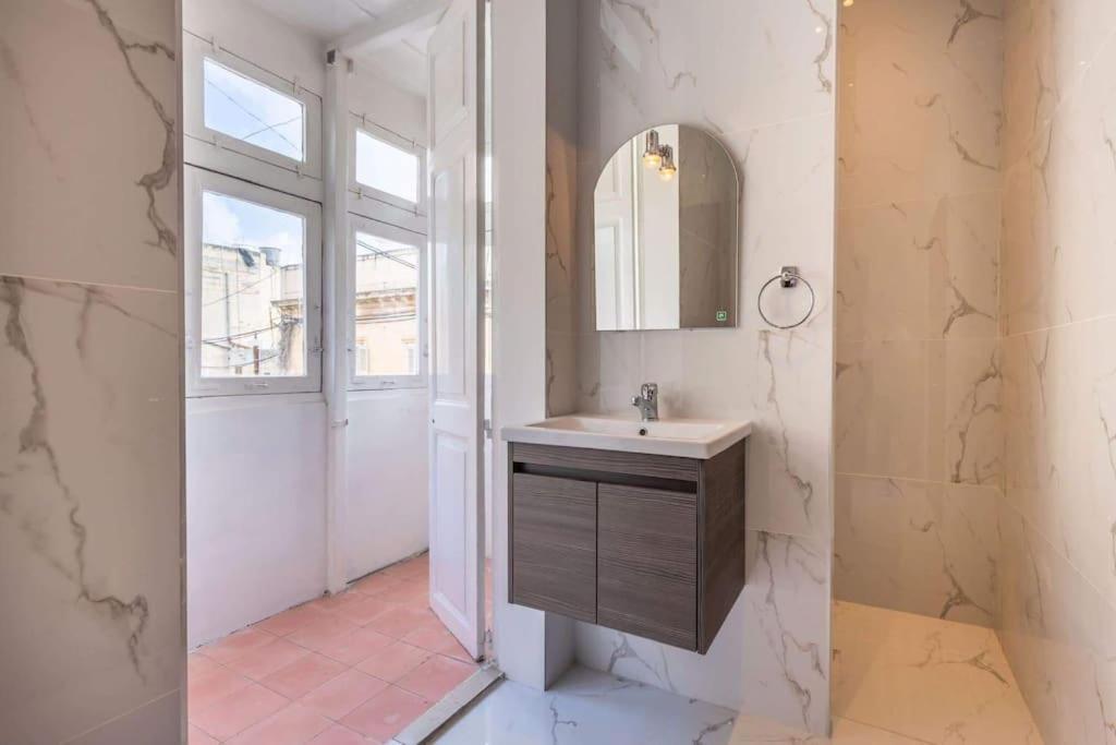 Spacious 4-Bedrooms Townhouse In Tas-Sliema Kültér fotó