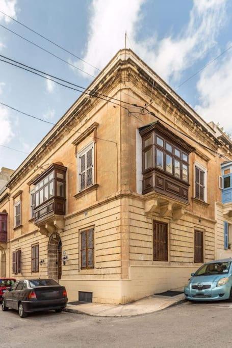 Spacious 4-Bedrooms Townhouse In Tas-Sliema Kültér fotó