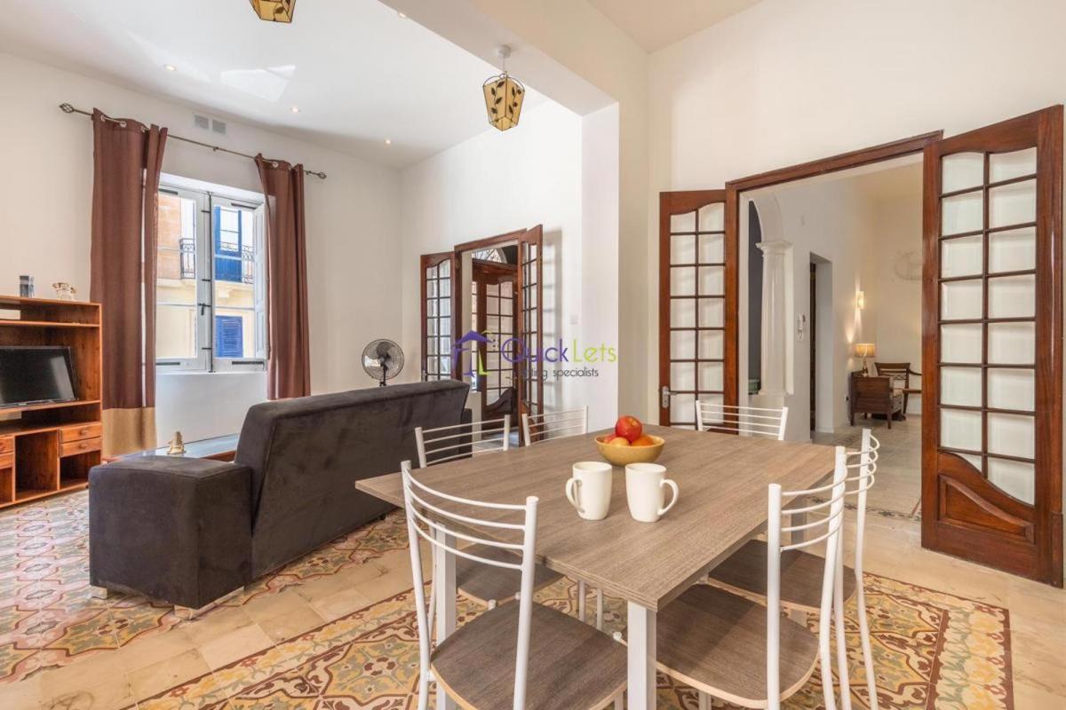 Spacious 4-Bedrooms Townhouse In Tas-Sliema Kültér fotó